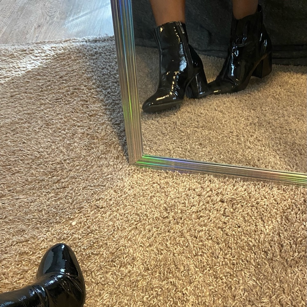 Vince Camuto Kalyca Ankle Booties